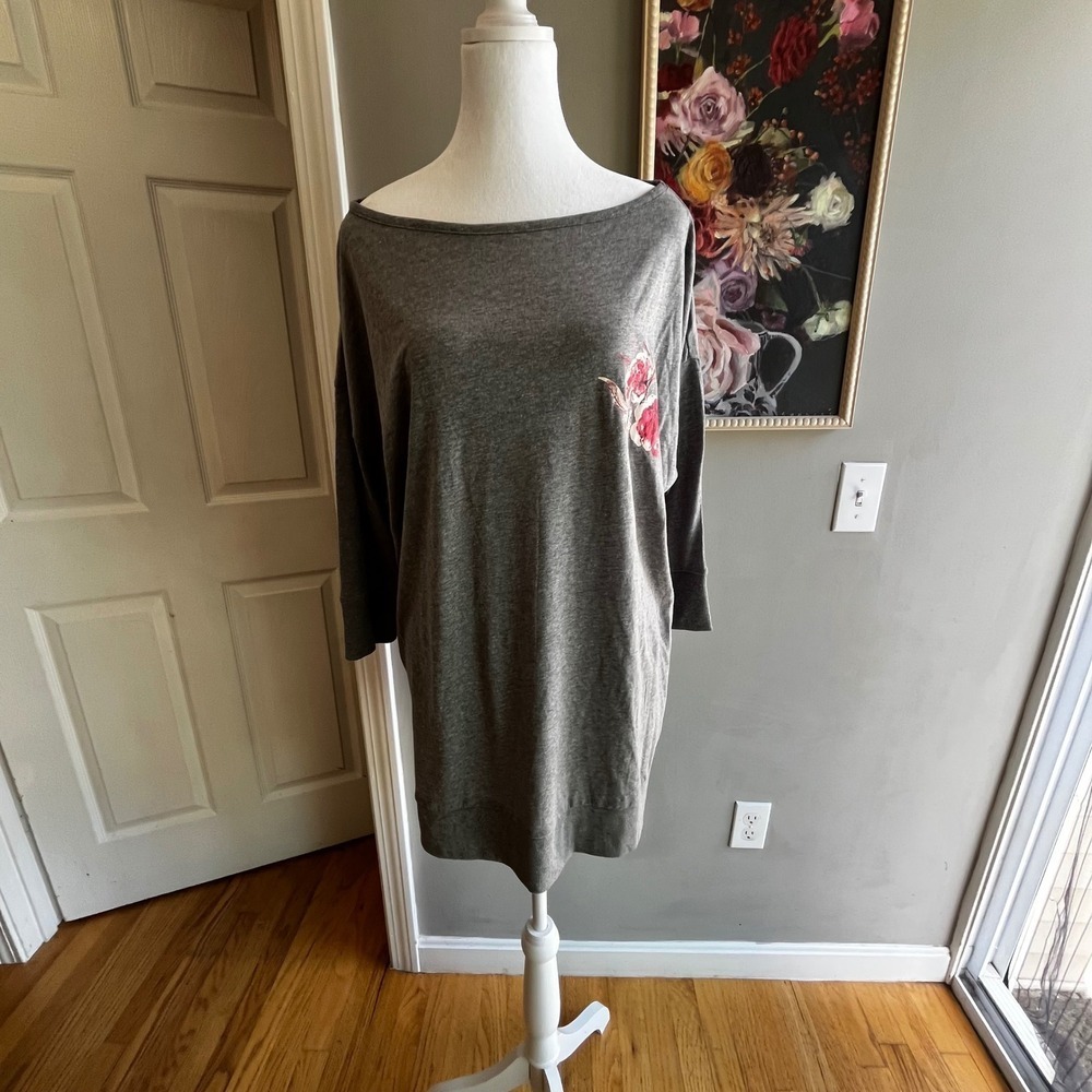 Gray Pajama Top With Pink Floral Applique 3/4 Sleeves Cozy Loungewear NWT